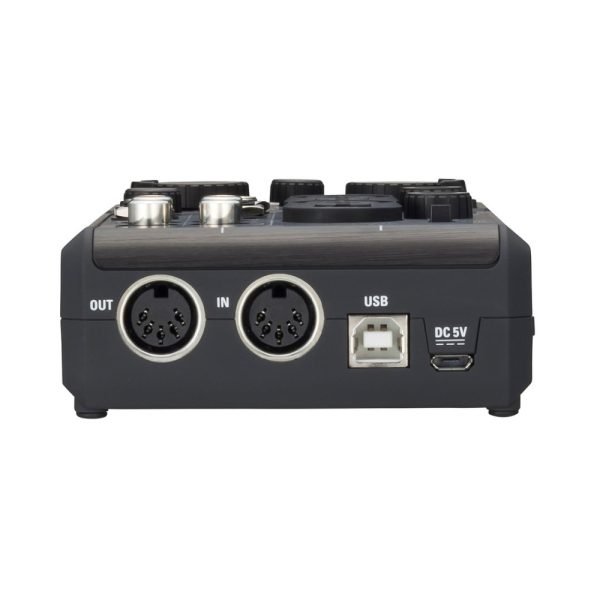 2 Zoom U-24 - Handy Audio Interface (U24 / U 24)
