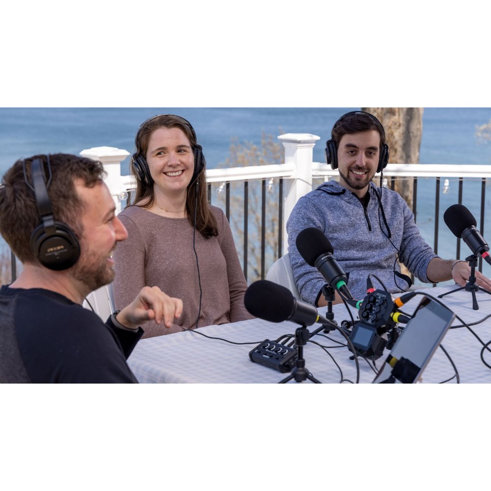 Zoom ZHA-4 4-channel Headphone Amplifier (ZHA4 / ZHA 4)